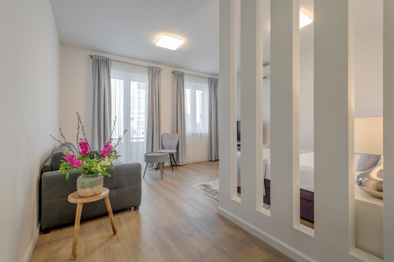 Capital Apartments And Rooms Σπλιτ Εξωτερικό φωτογραφία