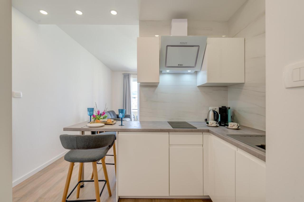 Capital Apartments And Rooms Σπλιτ Εξωτερικό φωτογραφία